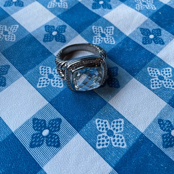 David Yurman size 7 ring. Color “Clear” - Picture 2 of 7